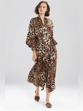 Natori Luxe Leopard Robe